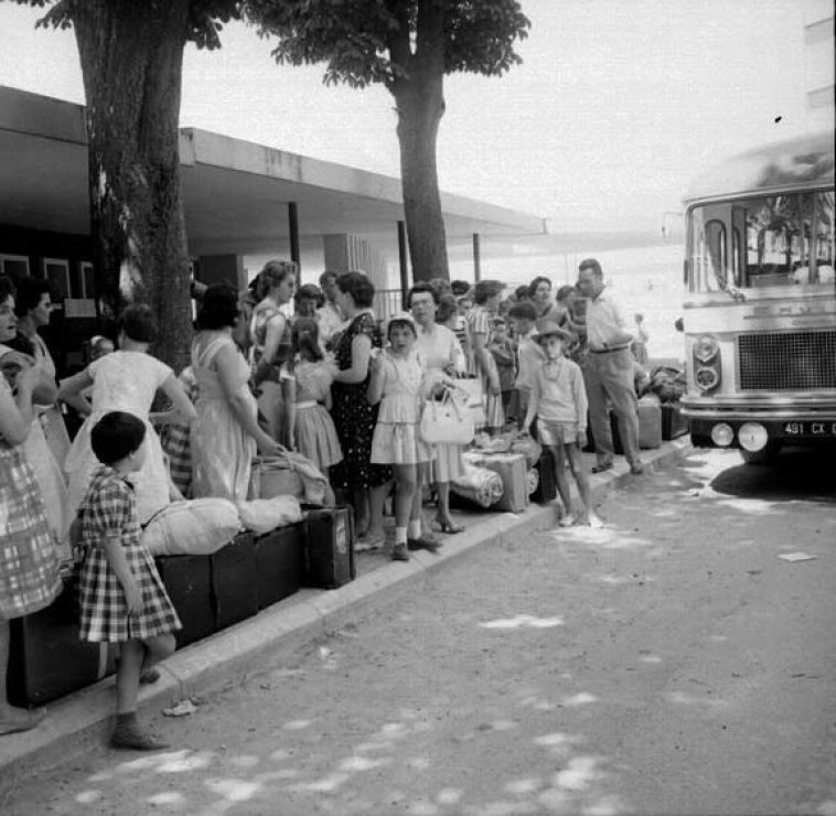 Départ en colonie de vacances en 1962, à Montélimar