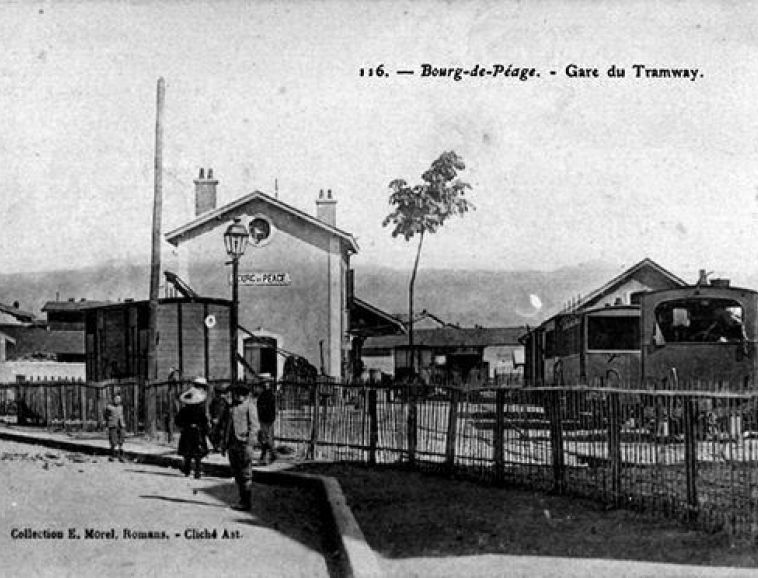 Tramway en gare de Bourg-de-Péage vers 1920